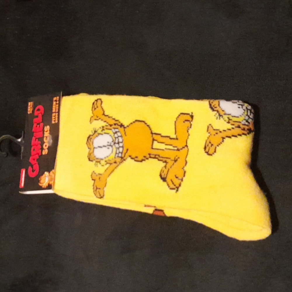GARFIELD MENS SOCKS NWT